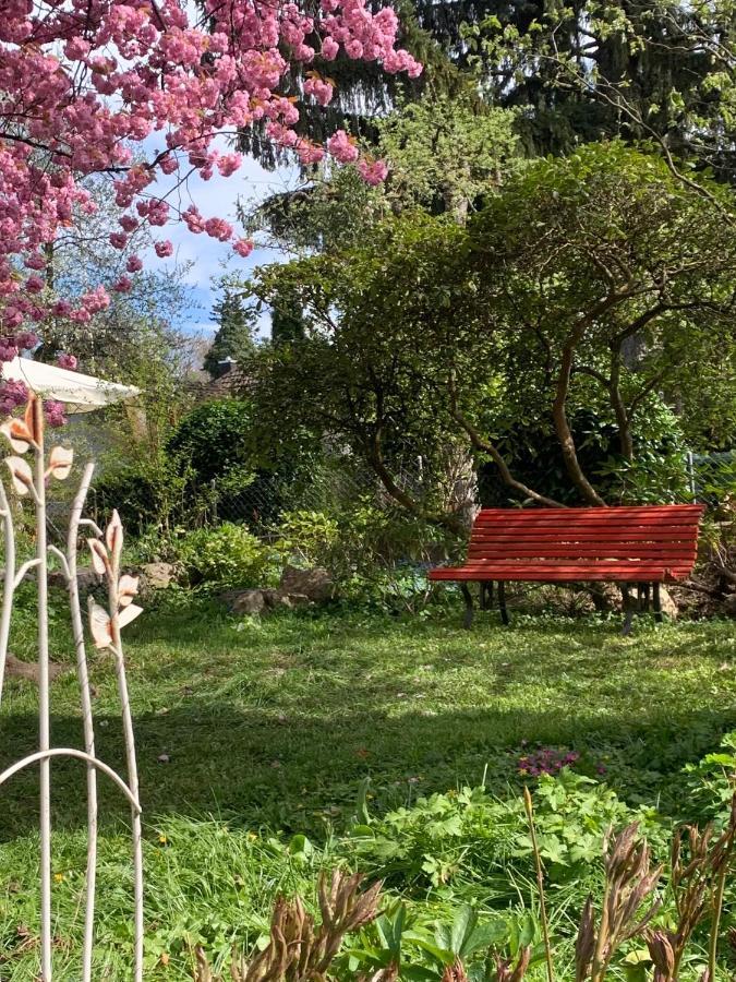 बिस्तर और नाश्ता Au Jardin